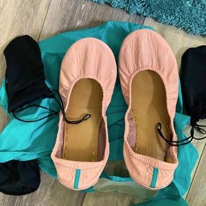 Light Pink Patent Tieks Size 11